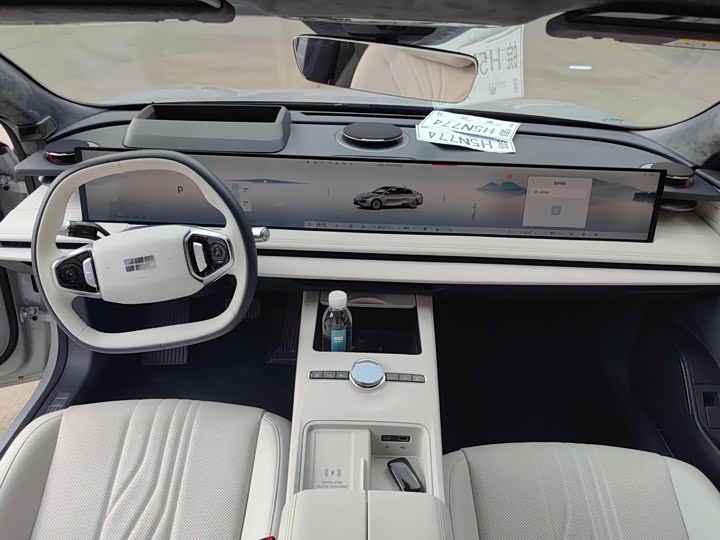 Фото 7 - Geely Galaxy E8