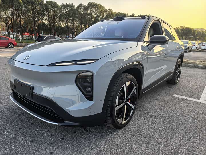 Фото 1 - Nio ES7