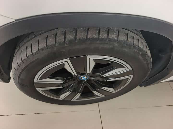 Фото 5 - BMW iX3