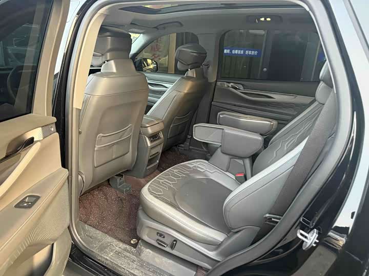 Фото 5 - Ford Edge