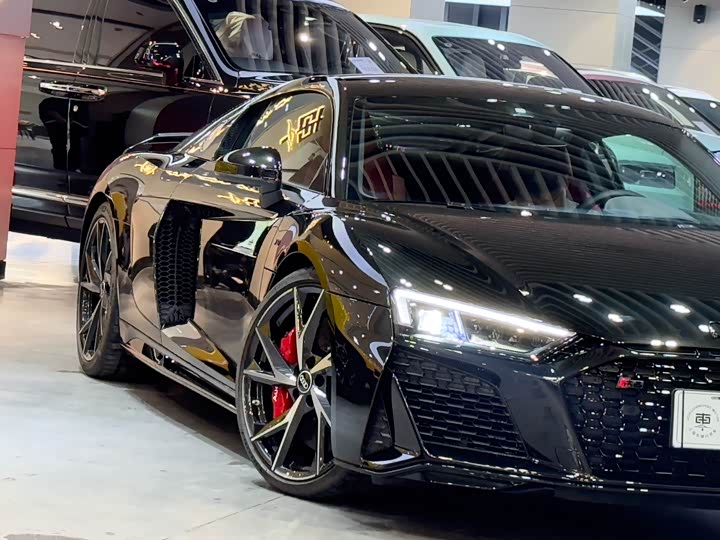 Фото 5 - Audi R8