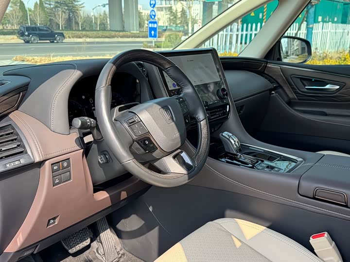 Photo 7 - Toyota Vellfire