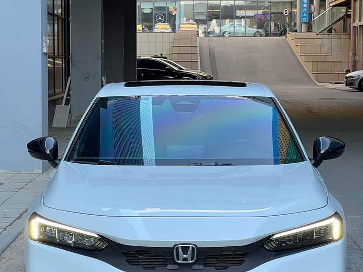 Фото 2 - Honda Civic