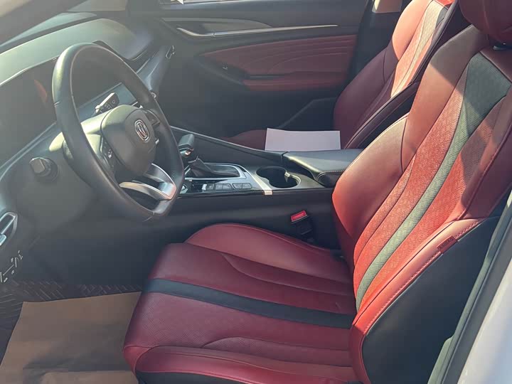 Фото 6 - Changan Eado Plus