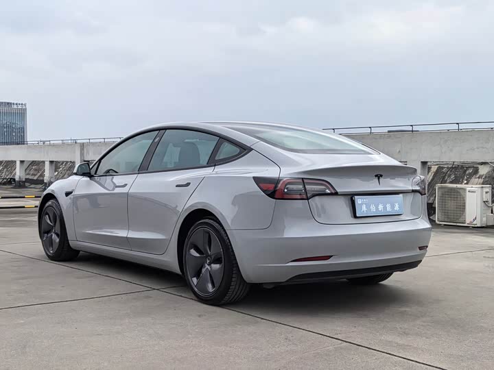 Photo 6 - Tesla Model 3