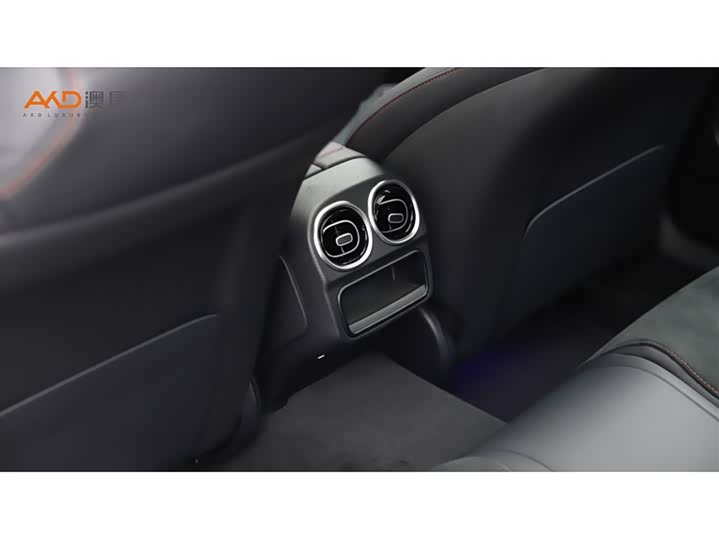 Фото 9 - Mercedes-Benz C-Class AMG