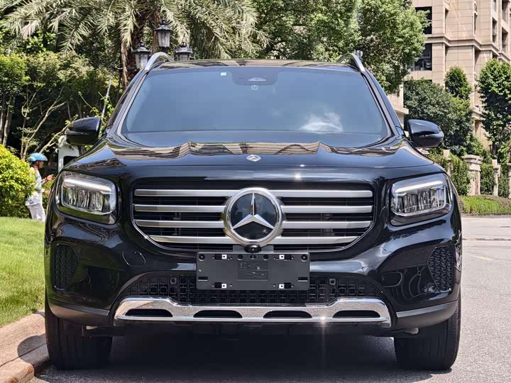 Фото 2 - Mercedes-Benz GLB-Class