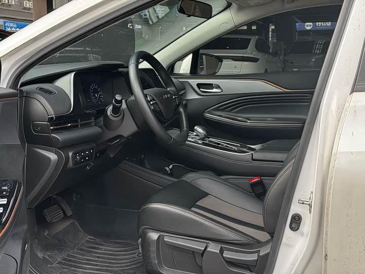 Фото 4 - GAC Aion S