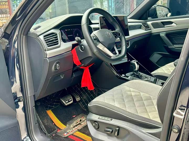 Фото 3 - Volkswagen Tayron X