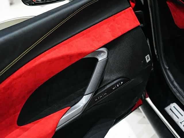 Фото 9 - Ferrari 296