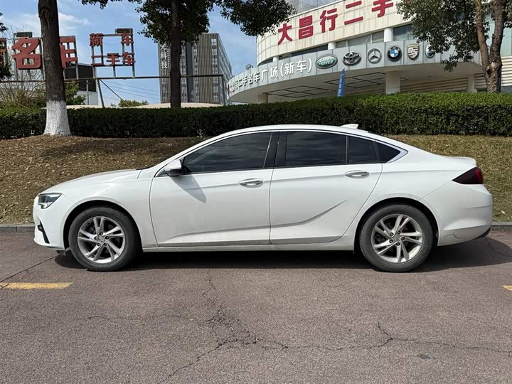 Фото 3 - Buick Regal