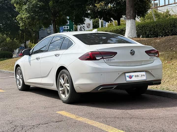 Фото 4 - Buick Regal