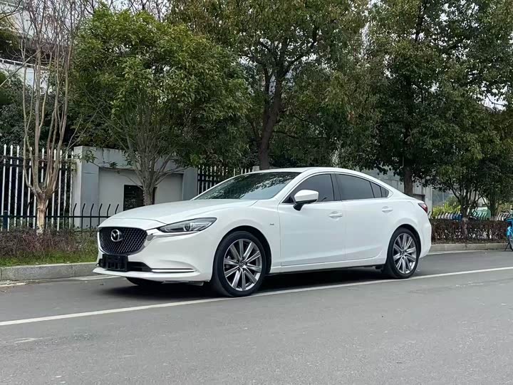 Фото 2 - Mazda Atenza