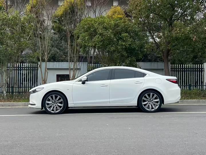 Фото 3 - Mazda Atenza