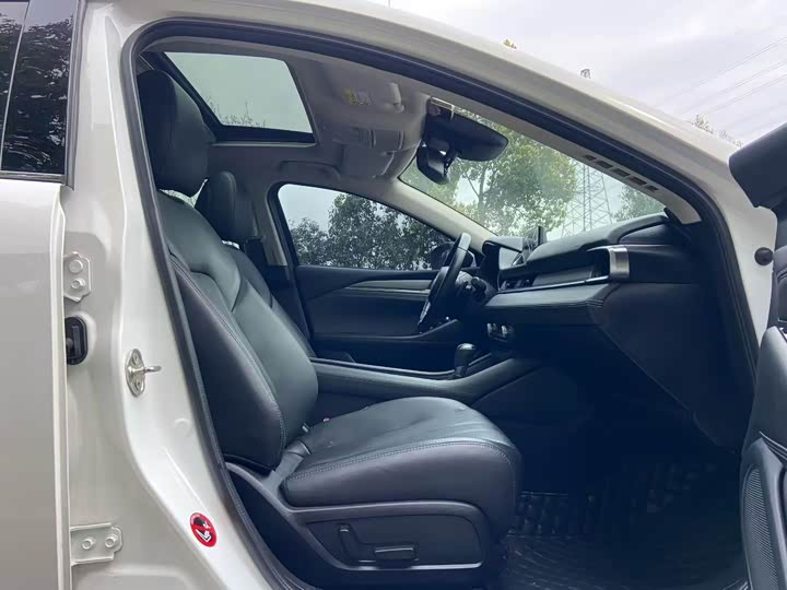 Фото 6 - Mazda Atenza