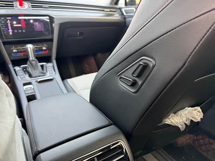 Фото 9 - Volkswagen Magotan