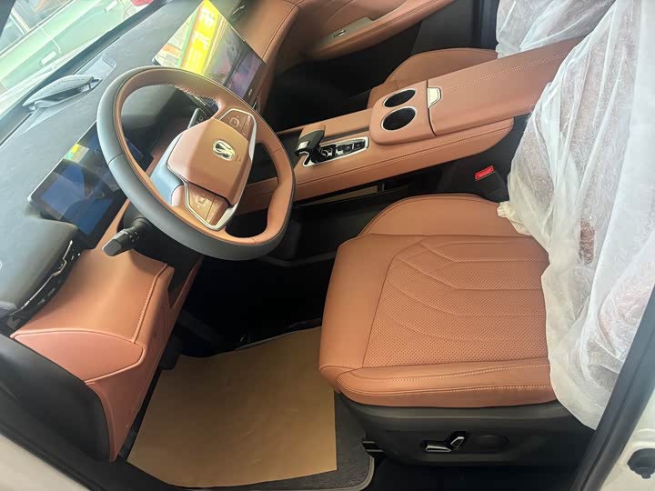 Фото 4 - Changan UNI-Z Hybrid