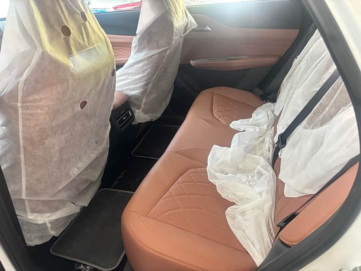 Фото 7 - Changan UNI-Z Hybrid