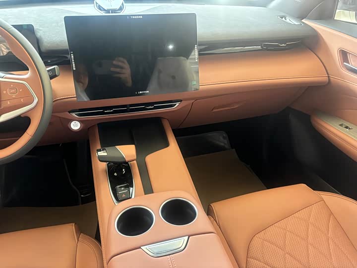 Фото 9 - Changan UNI-Z Hybrid