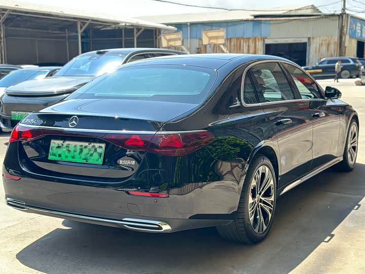 Photo 5 - Mercedes-Benz E-Class Hybrid