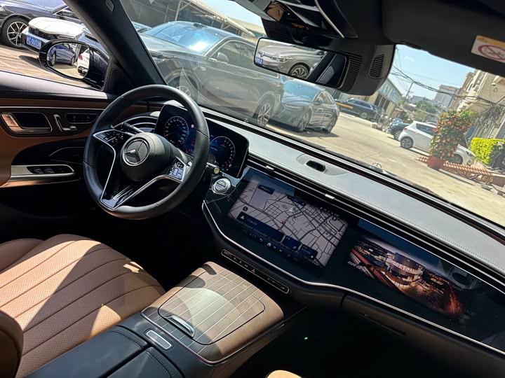 Photo 9 - Mercedes-Benz E-Class Hybrid