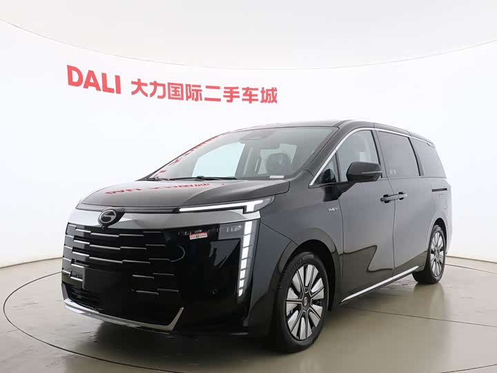 Фото 1 - GAC Trumpchi E8