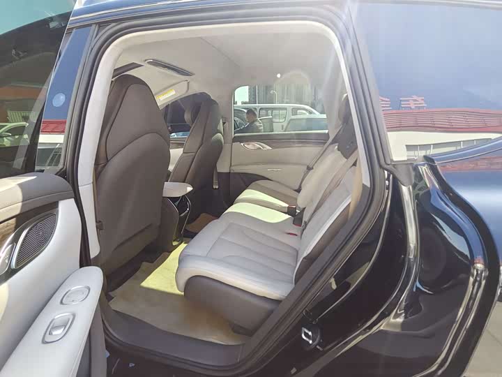 Фото 6 - IM motors LS7