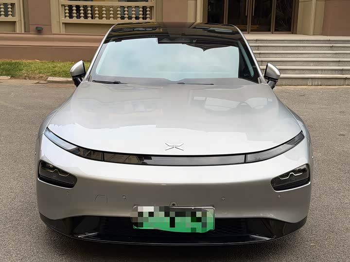 Фото 2 - XPeng P7