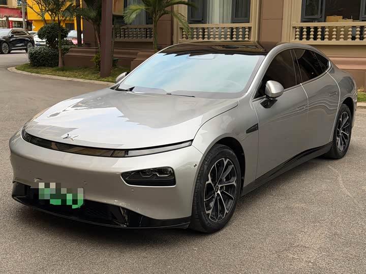 Фото 3 - XPeng P7