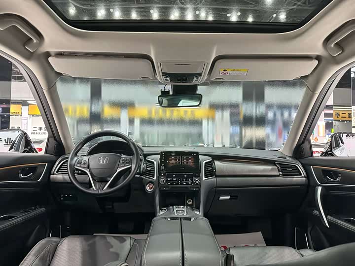 Фото 7 - Honda Avancier