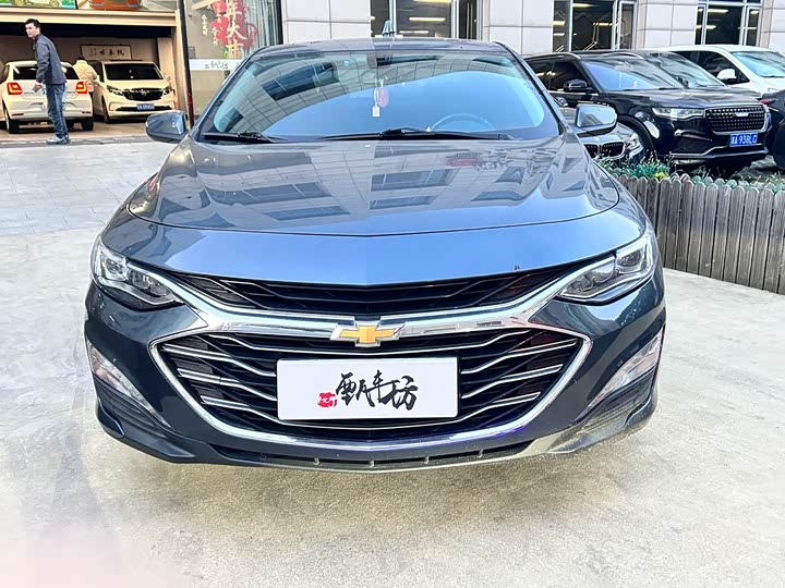 Фото 4 - Chevrolet Malibu XL