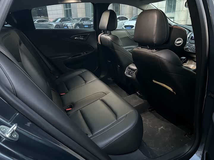 Фото 9 - Chevrolet Malibu XL