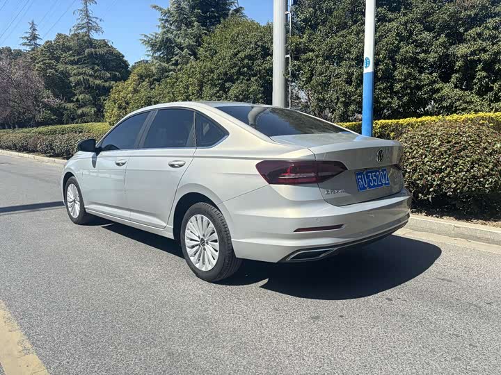 Photo 6 - Volkswagen Lavida