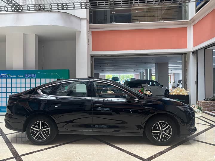 Фото 4 - BYD Seal 05 DM-i Hybrid