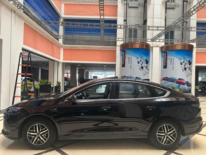 Фото 8 - BYD Seal 05 DM-i Hybrid