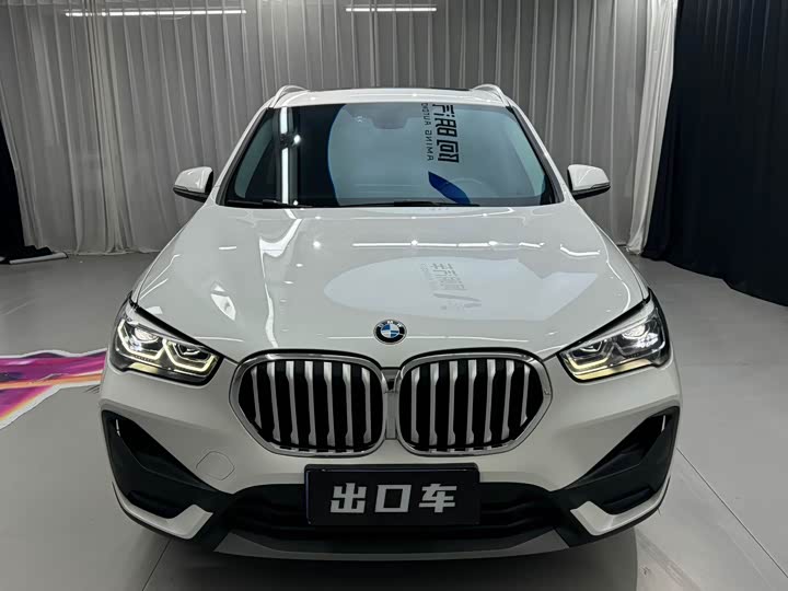 Фото 2 - BMW X1