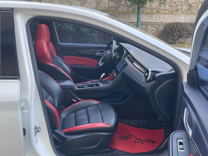 Фото 4 - MG Motor 6