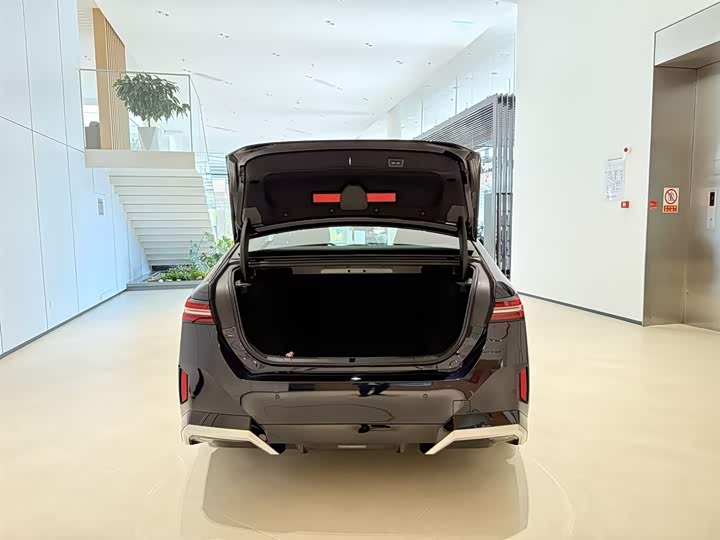 Фото 7 - BMW 5 Series