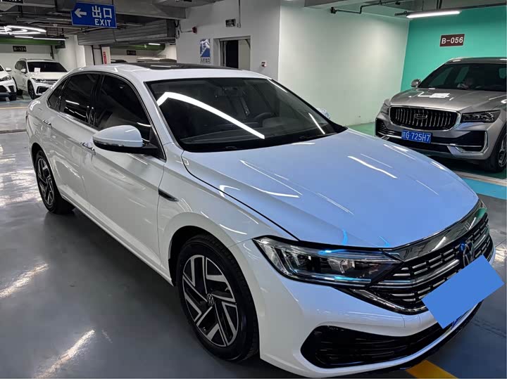 Фото 3 - Volkswagen Sagitar L