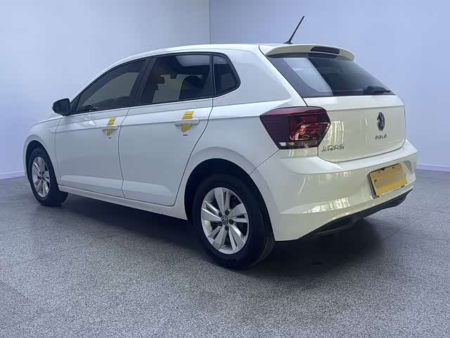 Фото 6 - Volkswagen Polo