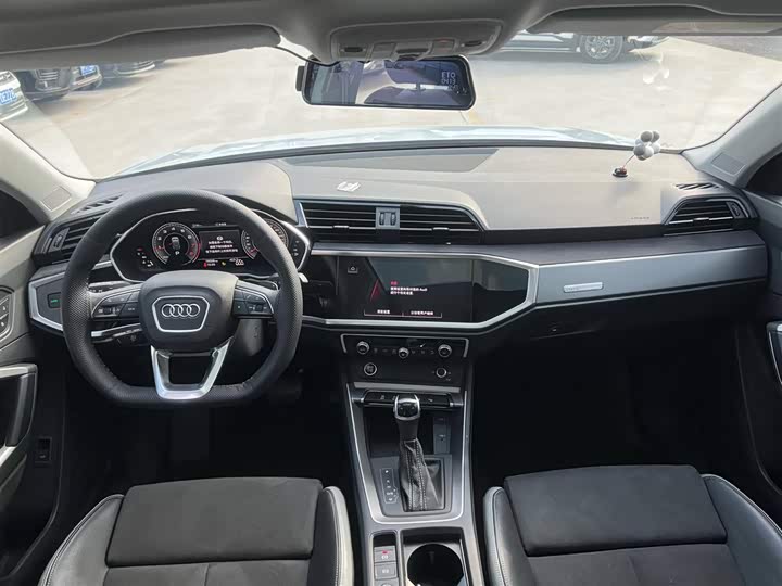 Фото 7 - Audi Q3