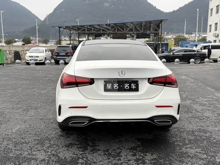 Фото 8 - Mercedes-Benz A-Class