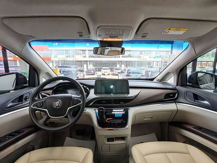 Фото 7 - Buick GL8 ES