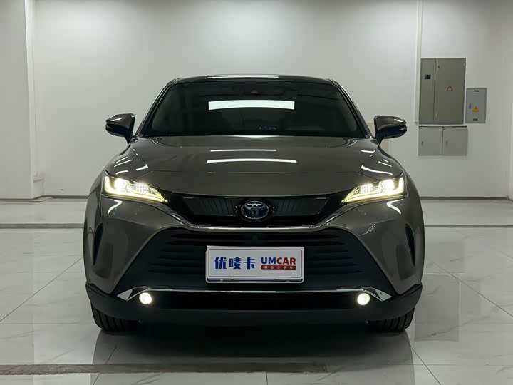 Фото 2 - Toyota Harrier