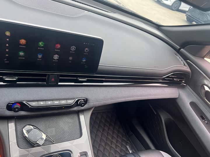 Фото 8 - GAC Trumpchi Empow R