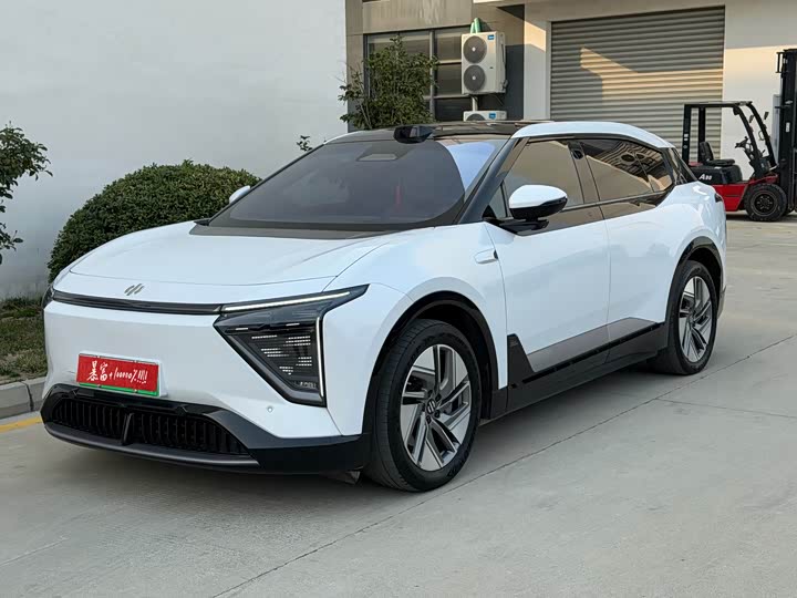 Фото 1 - HiPhi Y