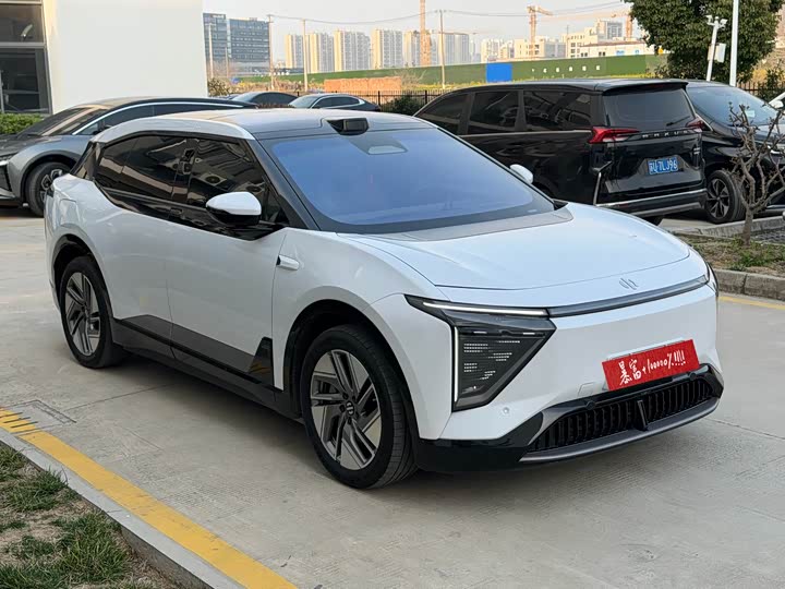 Фото 3 - HiPhi Y