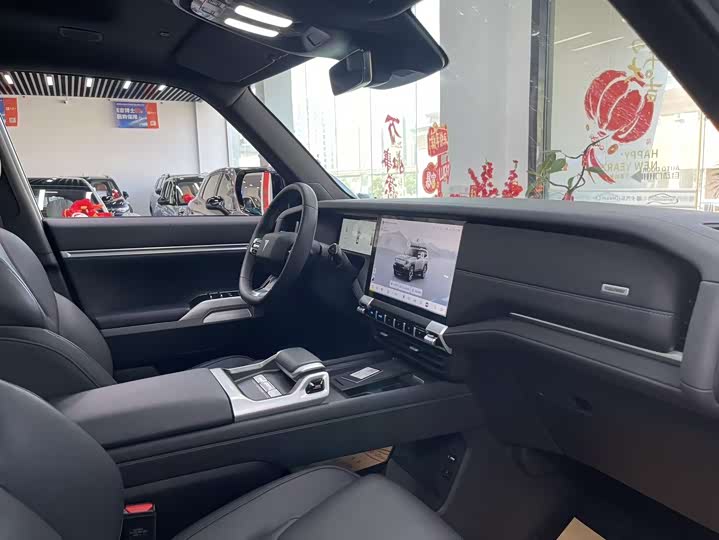 Фото 9 - Changan Deepal G318