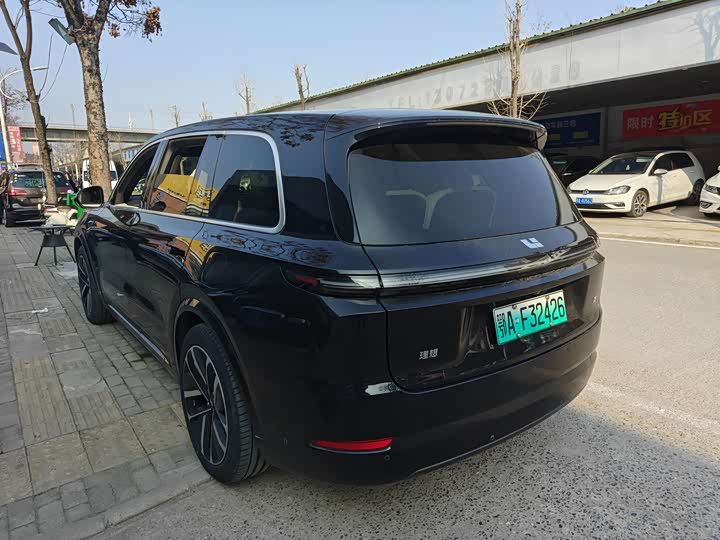 Фото 8 - LiXiang L9