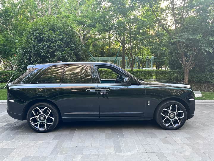 Фото 5 - Rolls-Royce Cullinan